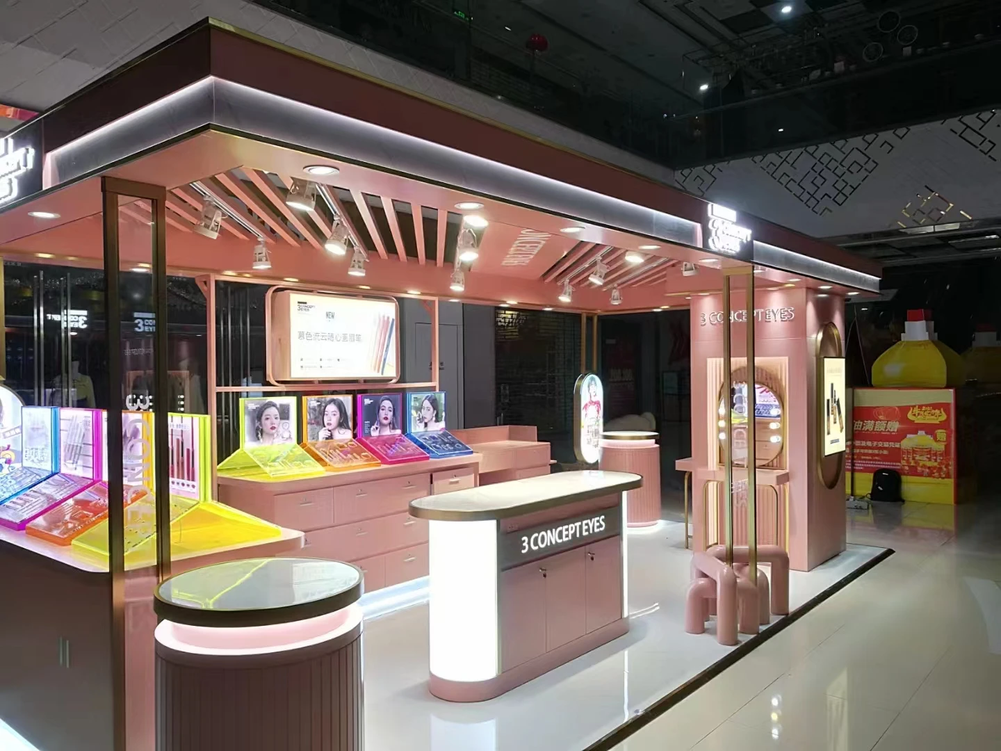 Delicate makeup store jewelry display stand Lipstick display stand Wooden makeup store shelf display box furniture
