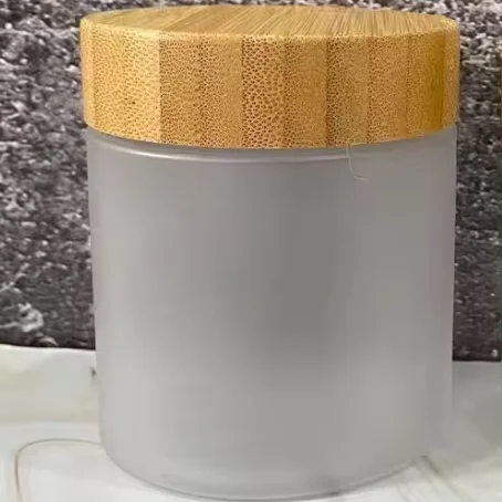 Factory direct sale plastic cosmetic jar with bamboo lids amber cream jar