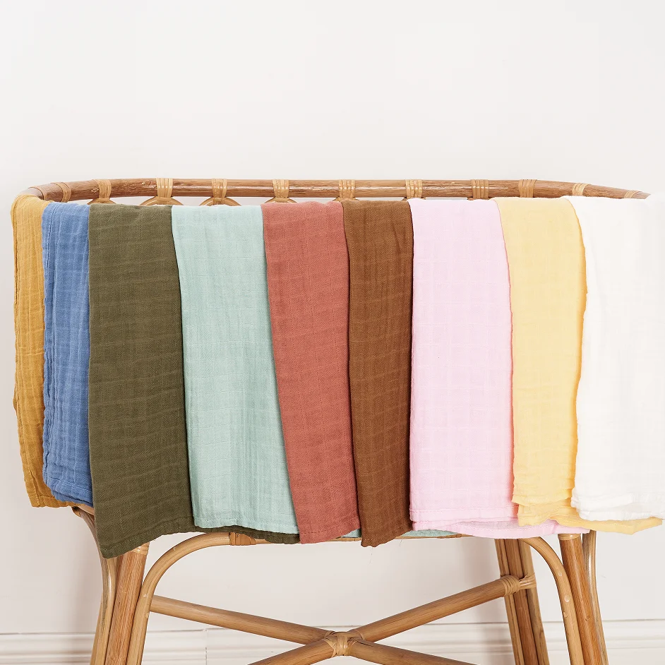 Wholesale Customized 2-Layer Organic Cotton Fabric Reactbaby Bamboo Muslin Blanket 200TC Thread Count Festive Pattern Bedding