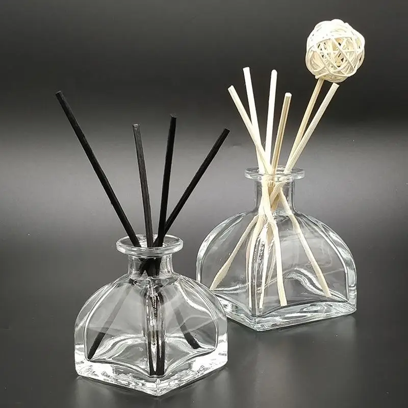 Customized 50ml 100ml 150ml Glass Perfume Bottle Clear Perfume Diffuser Bottle Screw Caps
