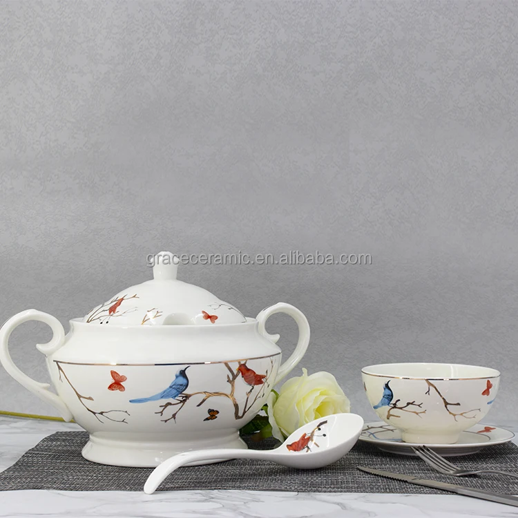 27pcs Customized Design Gold Rimmed Bone china Crockery Set Porcelain Ceramic Luxury Dinnerware Sets For 12