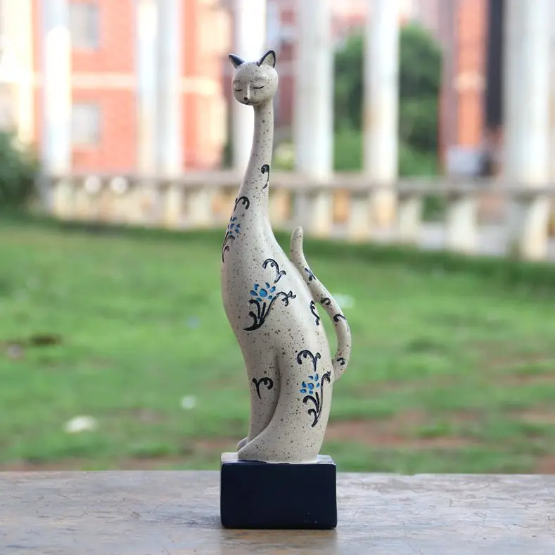 Wedding decoration & gift animal cat dog rooster goose TV shelf table top animal lover resin craft