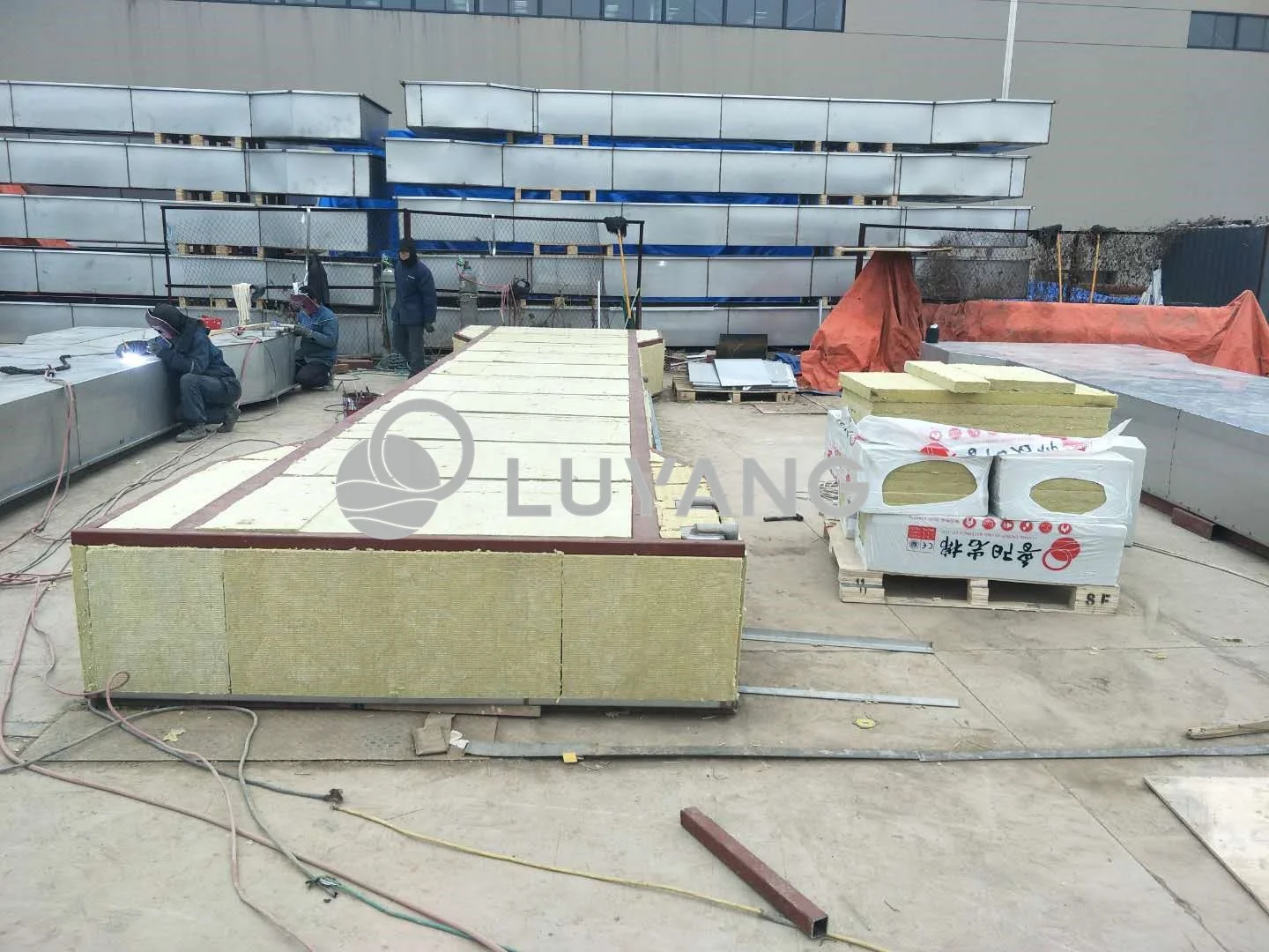  LUYANG BSTWOOL оптовая продажа изоляционная панель из минеральной ваты огнестойкая
