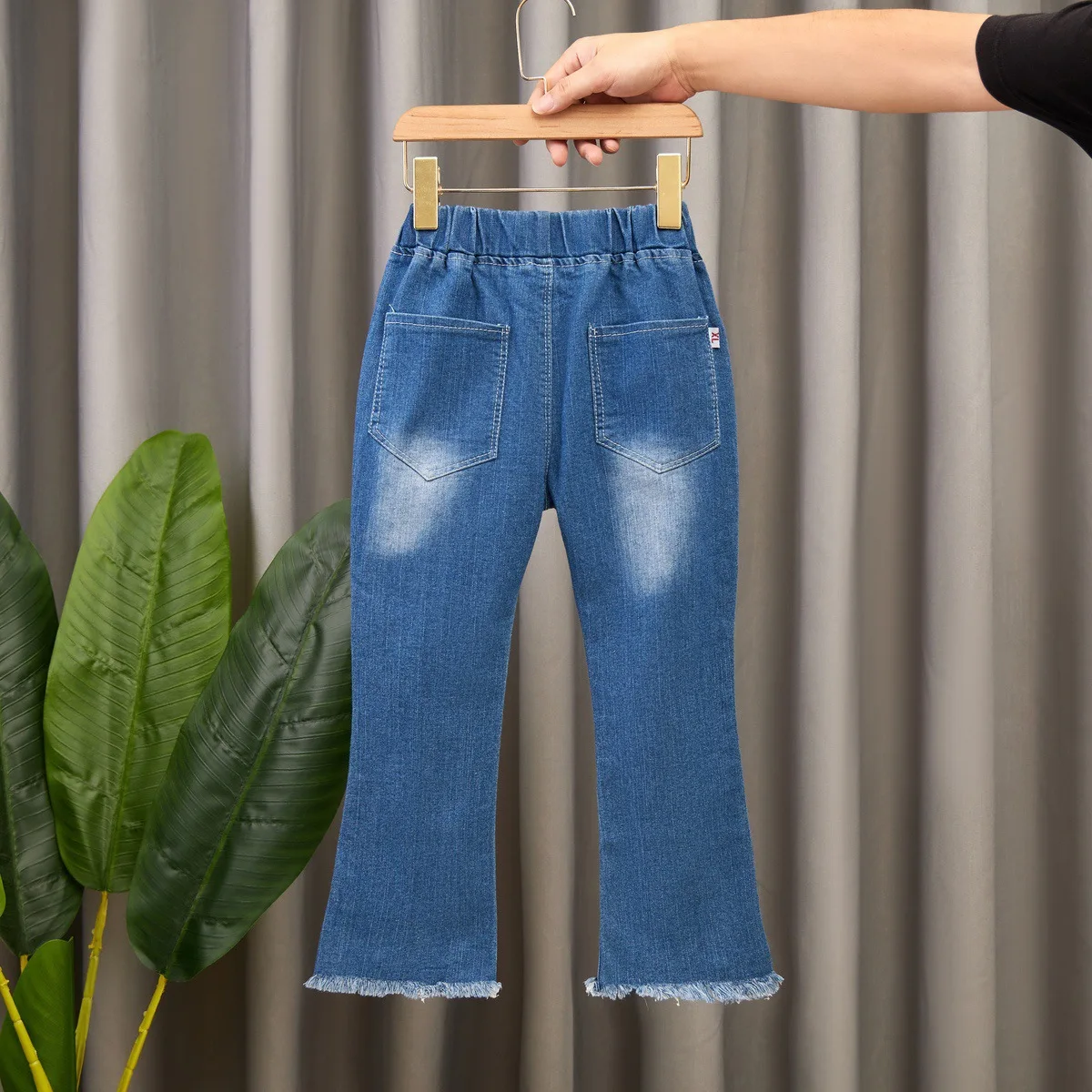 Factory New Girls Jeans Spring Autumn Pants Kids Denim Jeans with OEM Service Bell Bottom Pants for Ladies