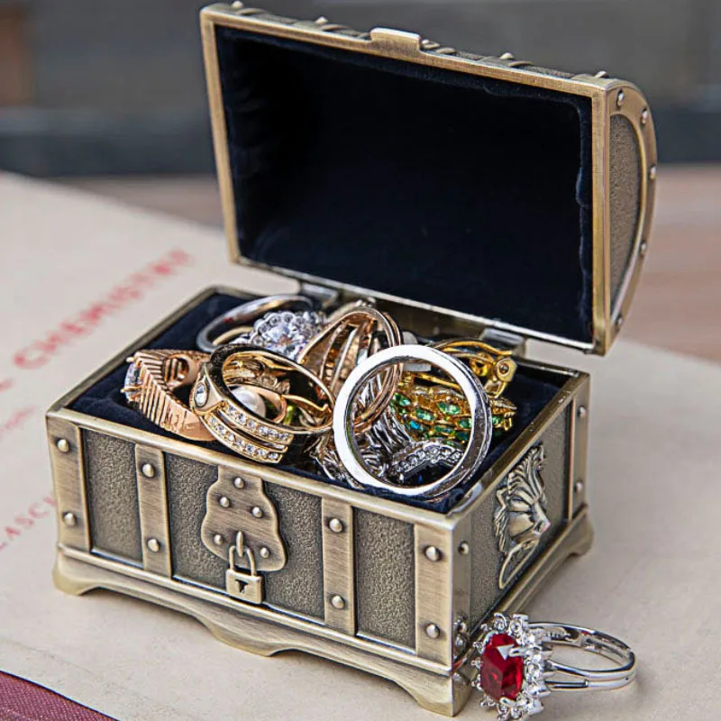 Creative Metal Jewelry Box European Retro Pirate Treasure Chest Alloy High-end Jewelry Storage Box For Girls Gifts