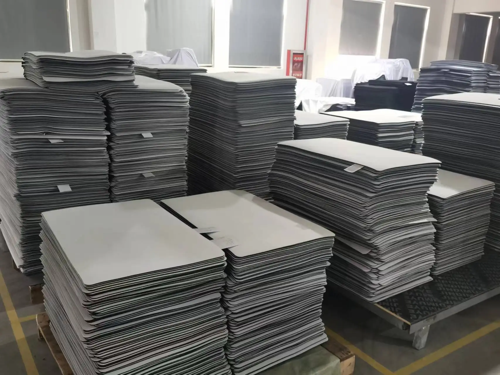 Чистый сублимационный трансферный тепловой пресс 24x20x0,2 см белый