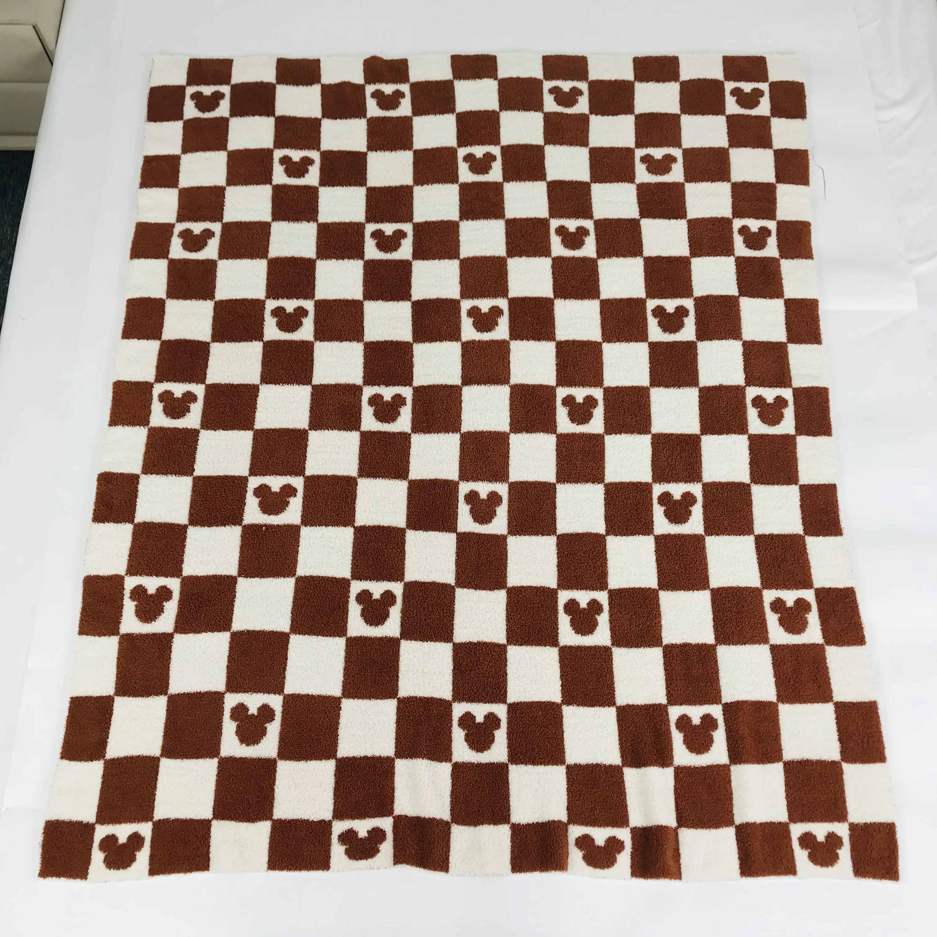 Microfiber Soft Cozy Cute Bear Head Warm Throw Blankets for Couch Sofa Chair