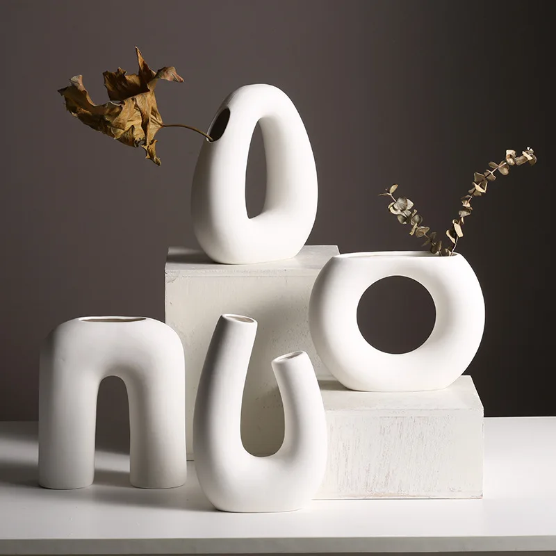 Modern Creative Art Plain Dry Flower Ceramic Vase For Porch Cabinet