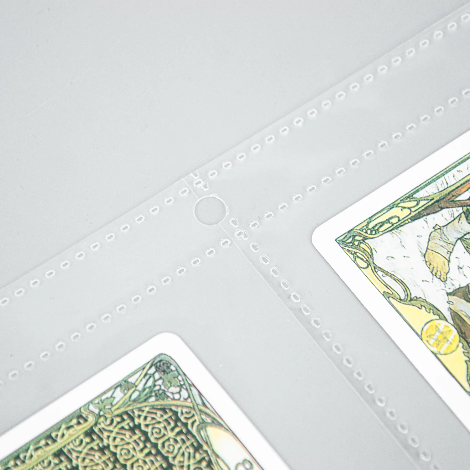 Durable 3 Holes Card Storage Album Pages Transparent Waterproof PP Plastic Trading Card Sleeves for Tarot Cards