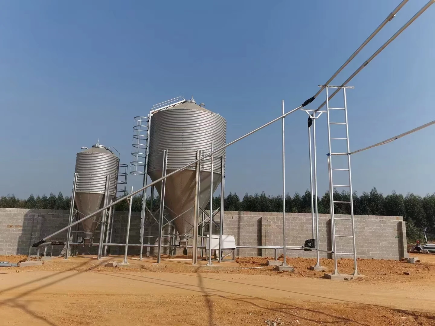 Poultry Cow/Pig Feed Wheat Grain Storage mini Feed Silo for Sale