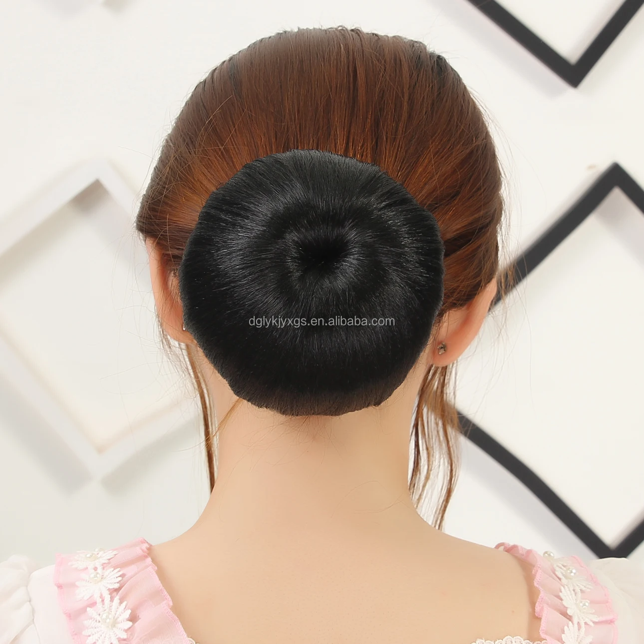 WE07 Wholesale Bride Hair Bun Elastic Drawstring Chignon Pick Clip in Chignon Hair Updo Synthetic Hair Bun