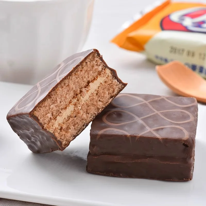 Chocolate Coated Cake Exotic Snacks Hazelnut chocolate flavor cake Cute Chocolate cake 6packs 168g