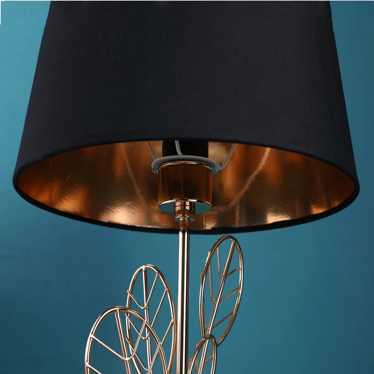 European modern design creative leaf shape iron material luxury gold table lamps for hotel home decor