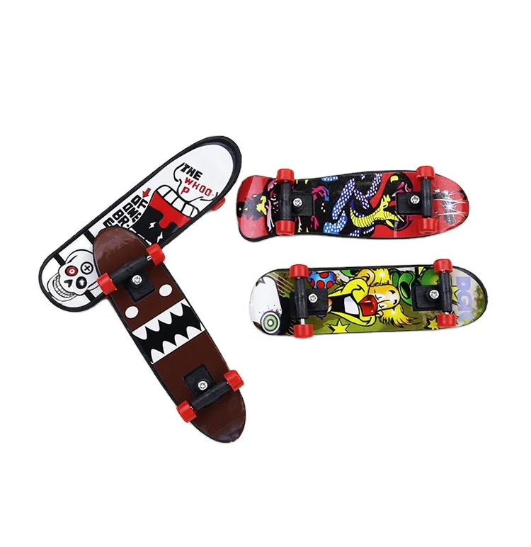
Classical toys finger skateboard desktop toy scooter fingertip sports scooter desktop toys children gifts 