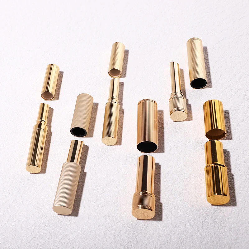 Wholesale round magnet gold 2.8g-3.2g   aluminum magnetic packaging lipstick tube lip balm cosmetic container
