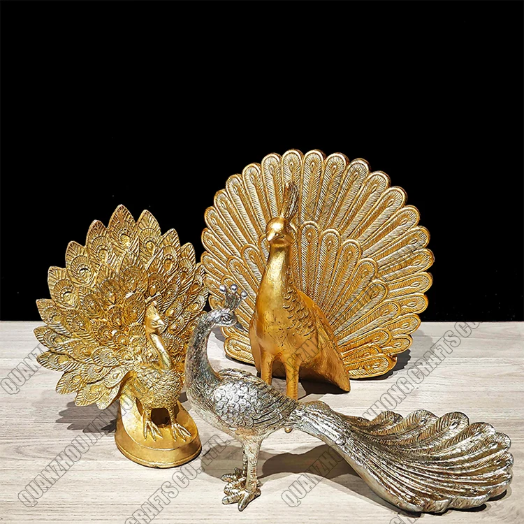 Custom European Vintage Peacock Ornaments Sculpture Resin Artifact Home Living Room Desktop Decoration