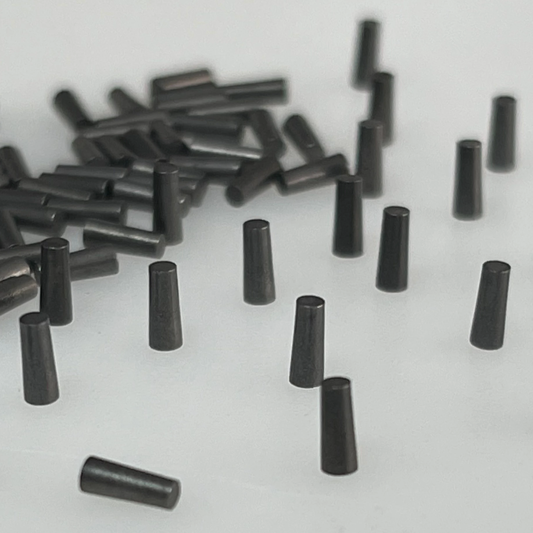 High demand anti-skid pins/tungsten carbide stud pins for spikes tire/shoes tire cemented carbide pins for stud tire