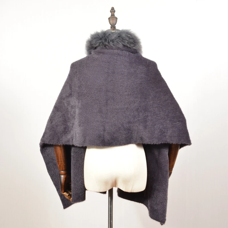 Wholesale Custom Ladies Elegant Fur Collar Knitted Cape Poncho Shawl With Fur Collar