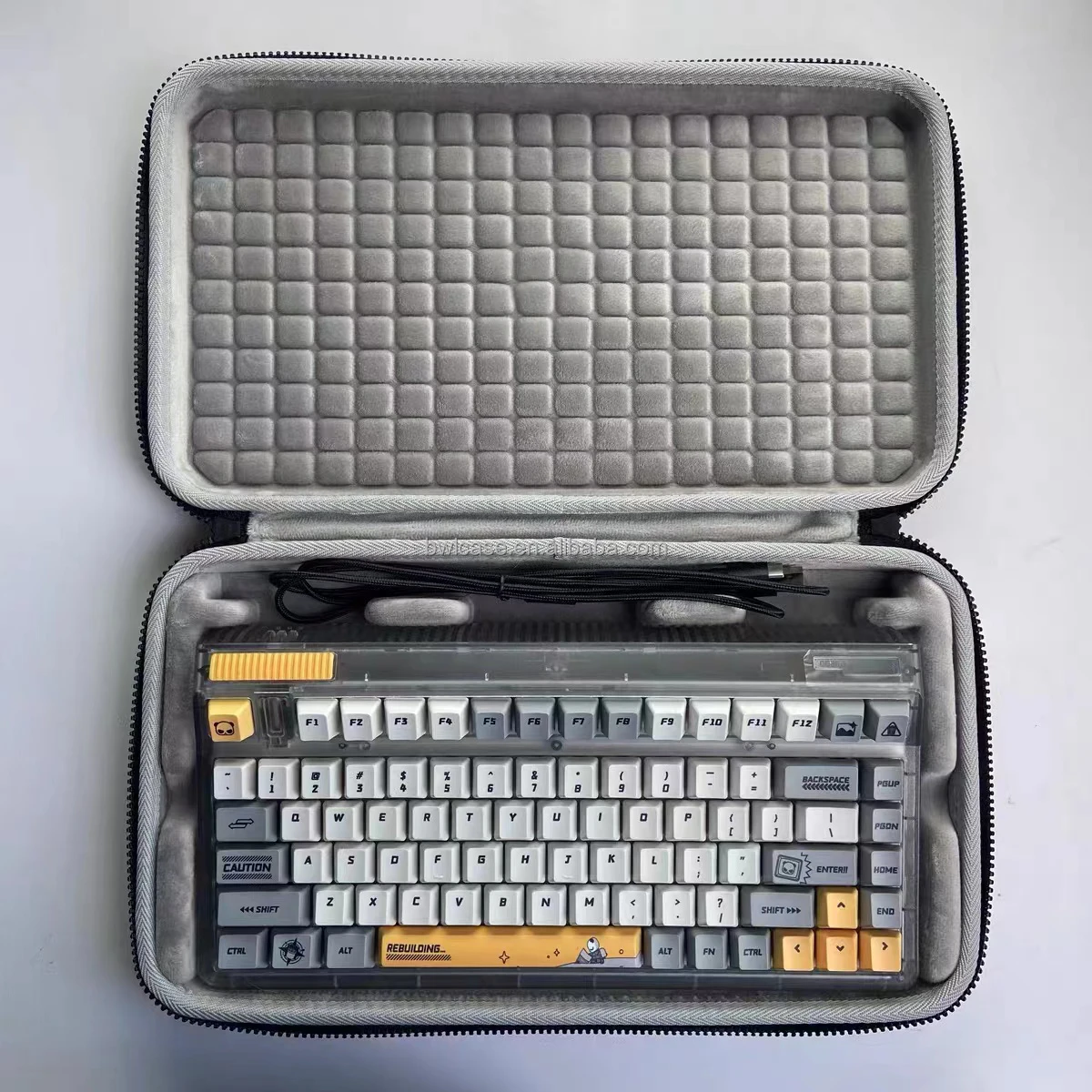 Customized Zippered Portable Keyboard Protective EVA Case for Shock-Absorbent Travel Carrying with Hard Shell