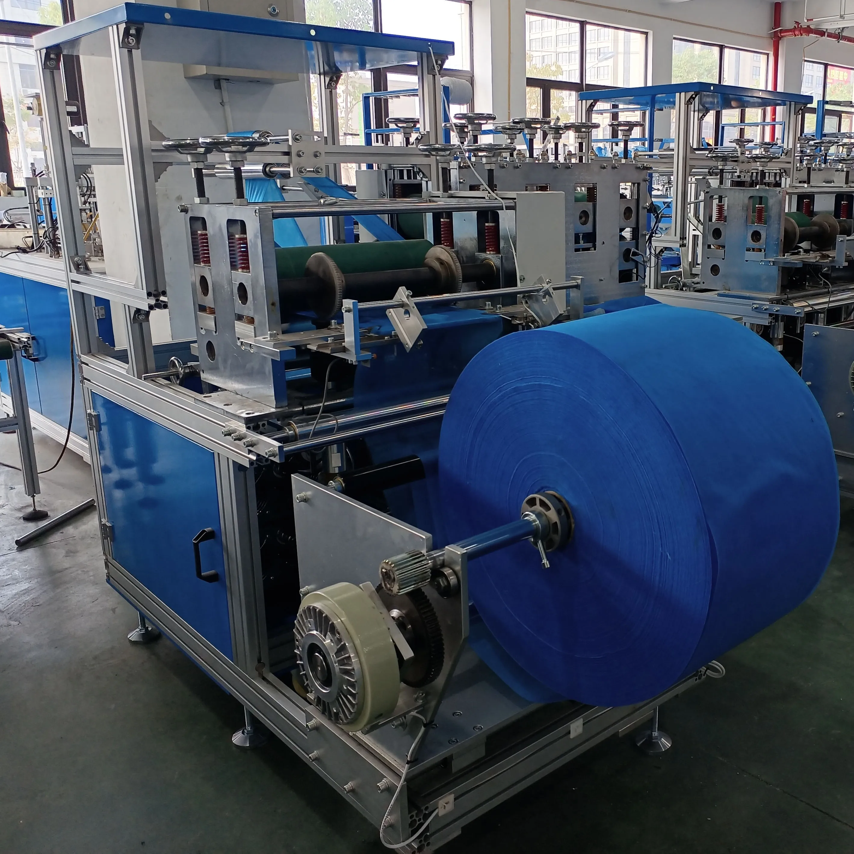 Professional High Speed Non-slip Disposable Nonwoven Shoe Cover Making Machine