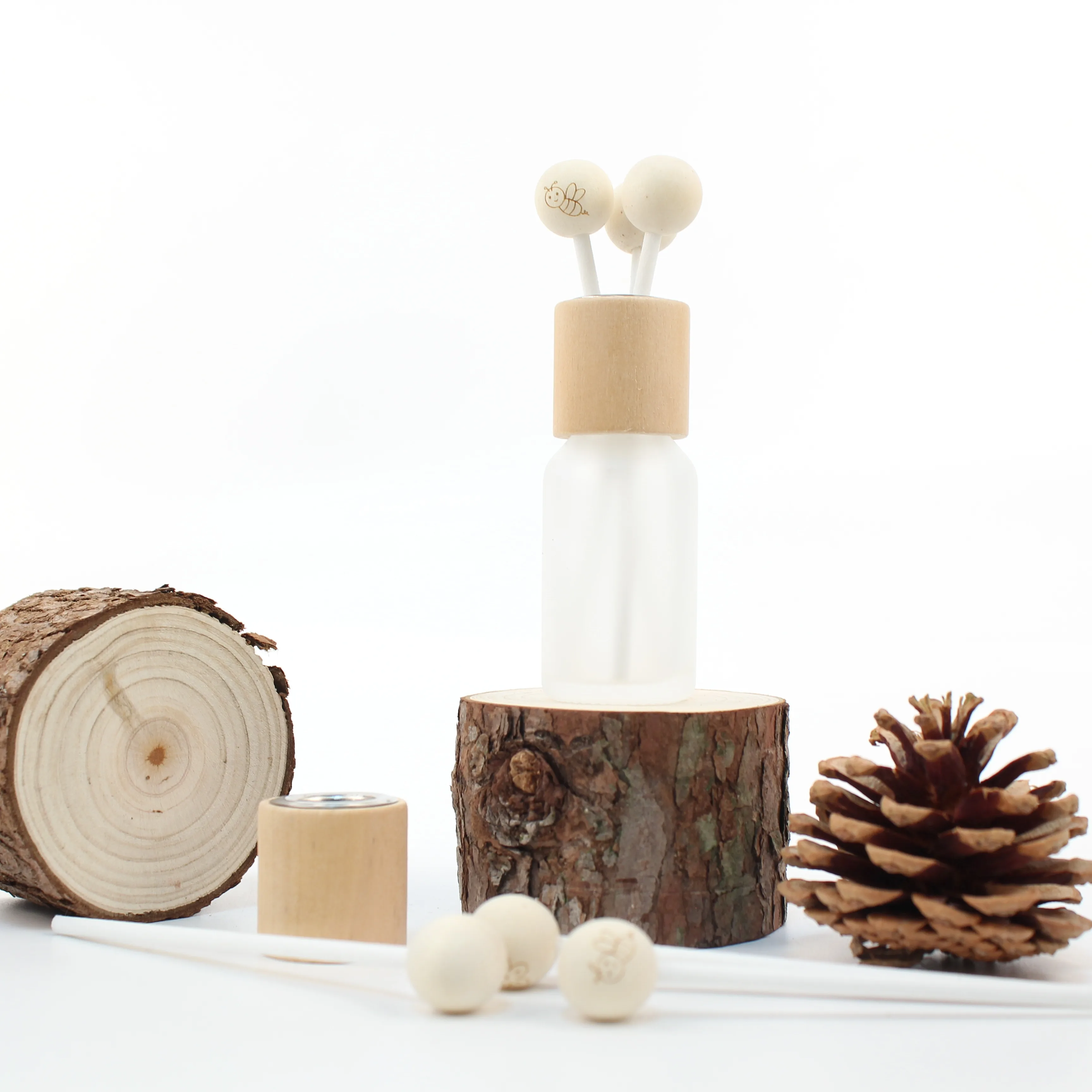 Aroma perfume reed diffuser aromatherapy bottles aromatherapy bottle diffuser bottle with wooden lid