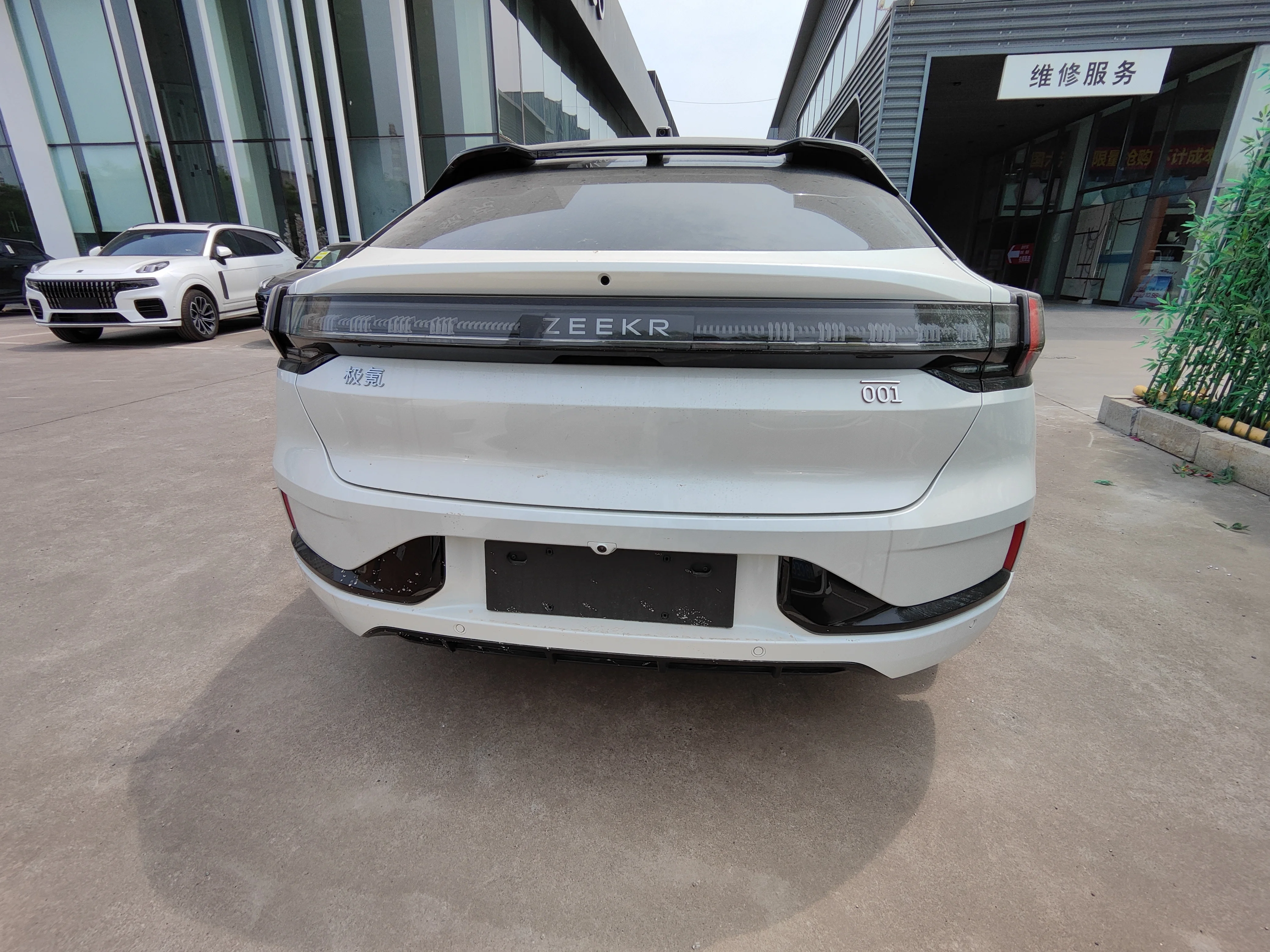 2023 High Speed Electric Car 4wd Zeekr-001 new energe cars Energy Ev Sedan car for family use