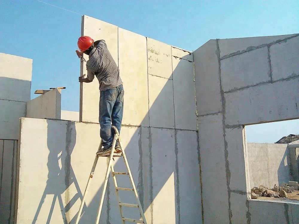 China fast construction  modern beautiful prefab house made of EPS cement sandwich wall panel