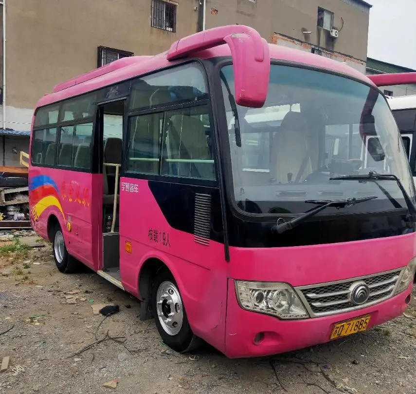 Second Hand Yutong Coach Bus Price Luxury Passenger Buses and Used Sightseeing Coaches 19 Seater