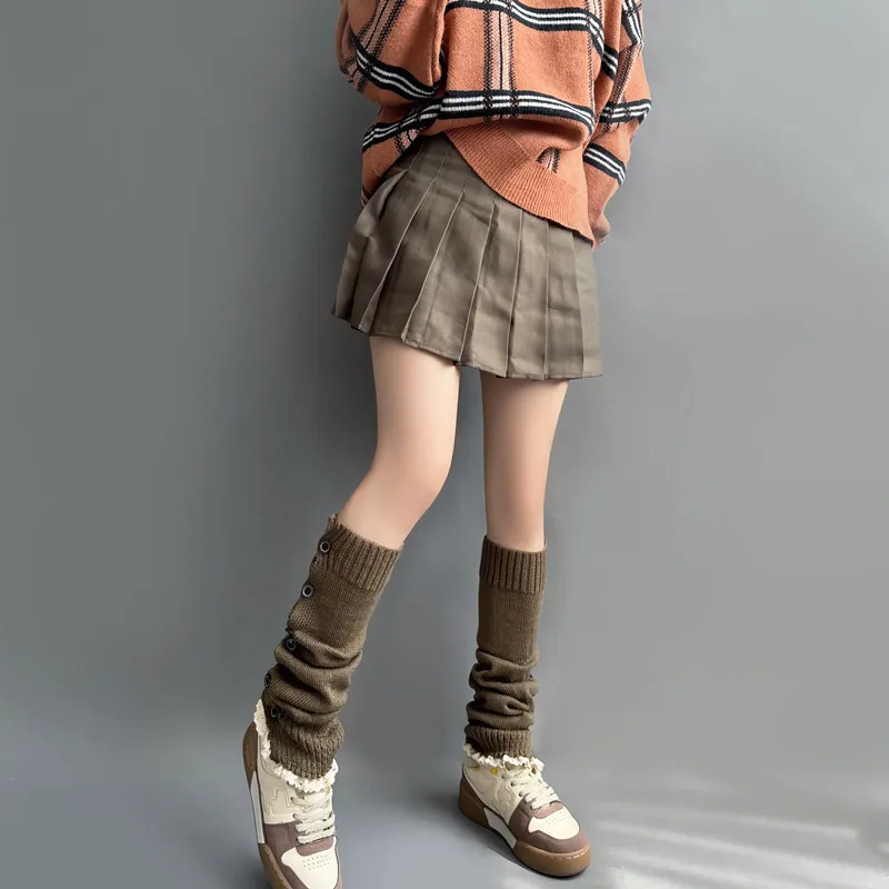 Single Breasted Botton Thick Long Chunky Boot Slouch Socks Wholesale High Knee Soft Custom Logo Women Winter Knitted Leg Warmers