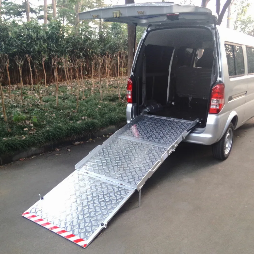 Car Wheelchair Ramp Aluminum Manual Folding Lift Ramps For Van Minivan For The Disabled Wheelchair Users Loading 350Kg