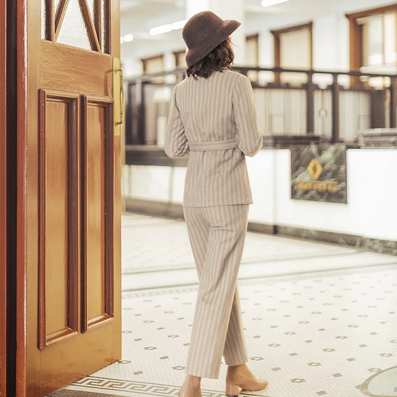 New Style Design Straight Striped Business Suits Women Blazer Suit