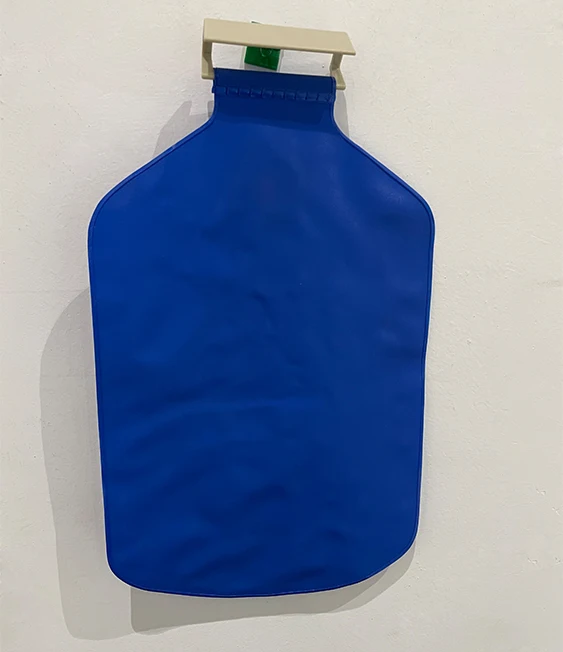 Factory Price 2.3L Toilet Tank Bank Water Conserving Tank Insert Toilet Water Saving Devices Tank Water Bank