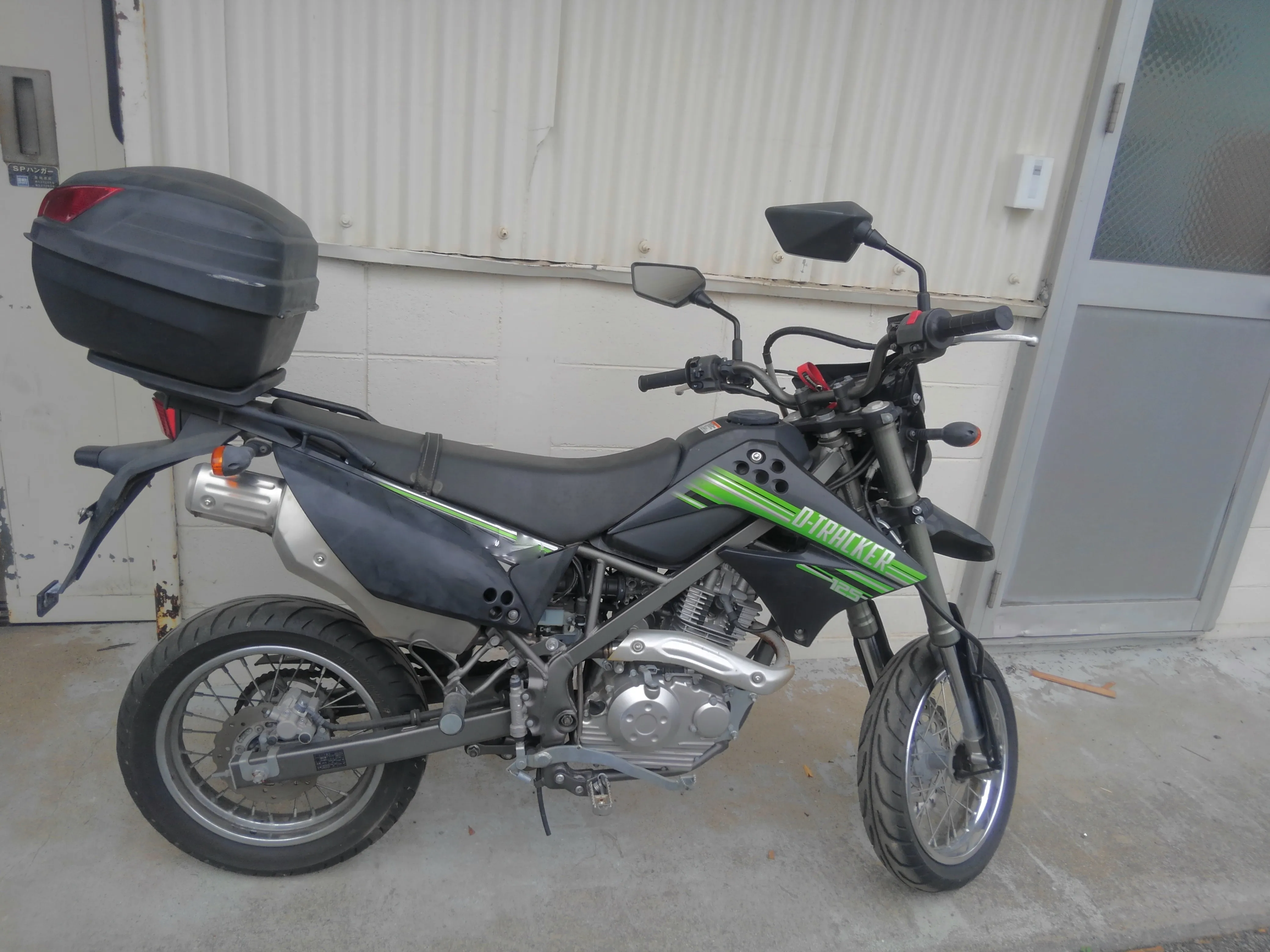 Two wheel men scooters cheap automatic used motorcycles japan