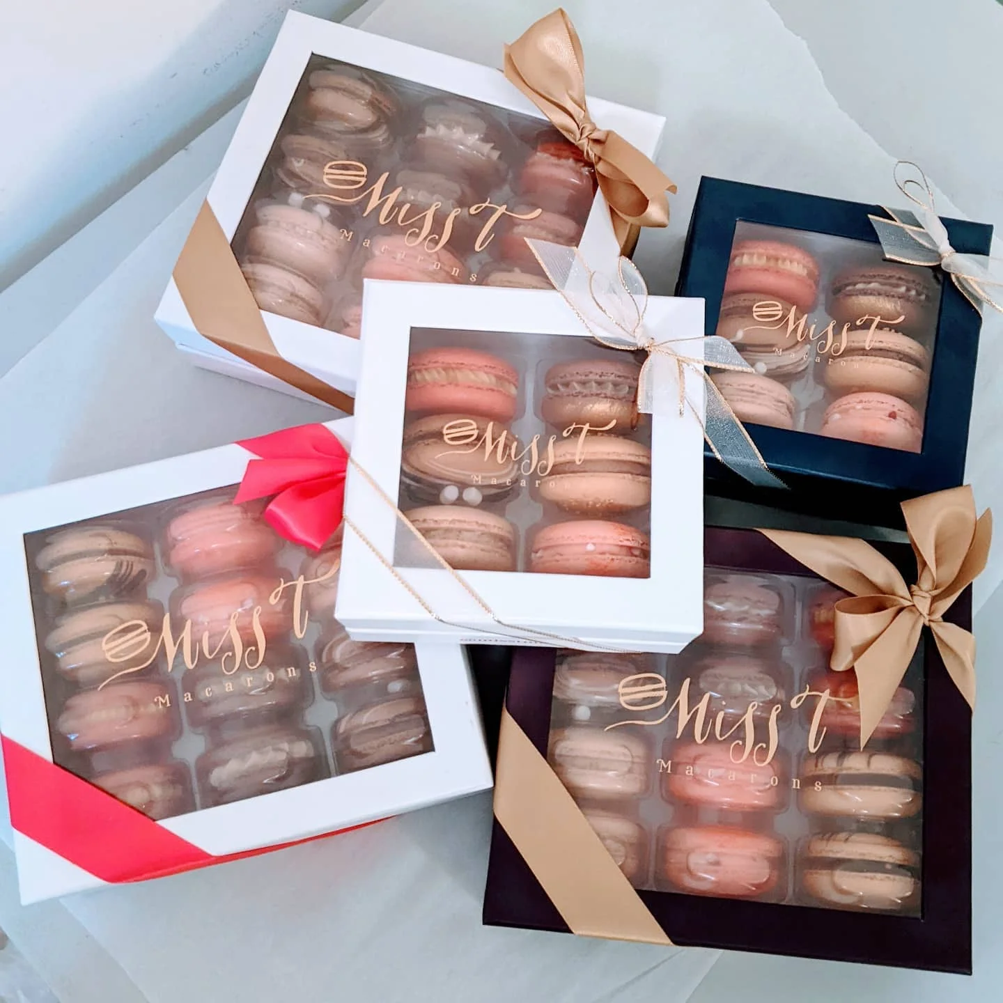 Custom Luxury Sliding Cookie Macaron Gift Packaging Box Wholesale