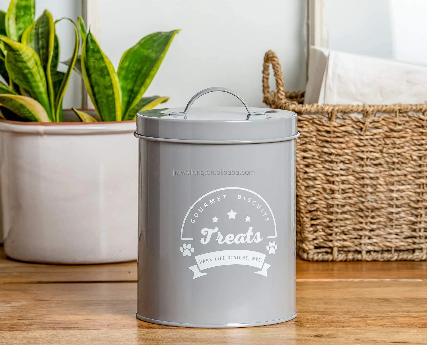 Home Metal Dog Food Storage Canister Vintage Design Pet Food Cat Treats Storage Container Tin Jar