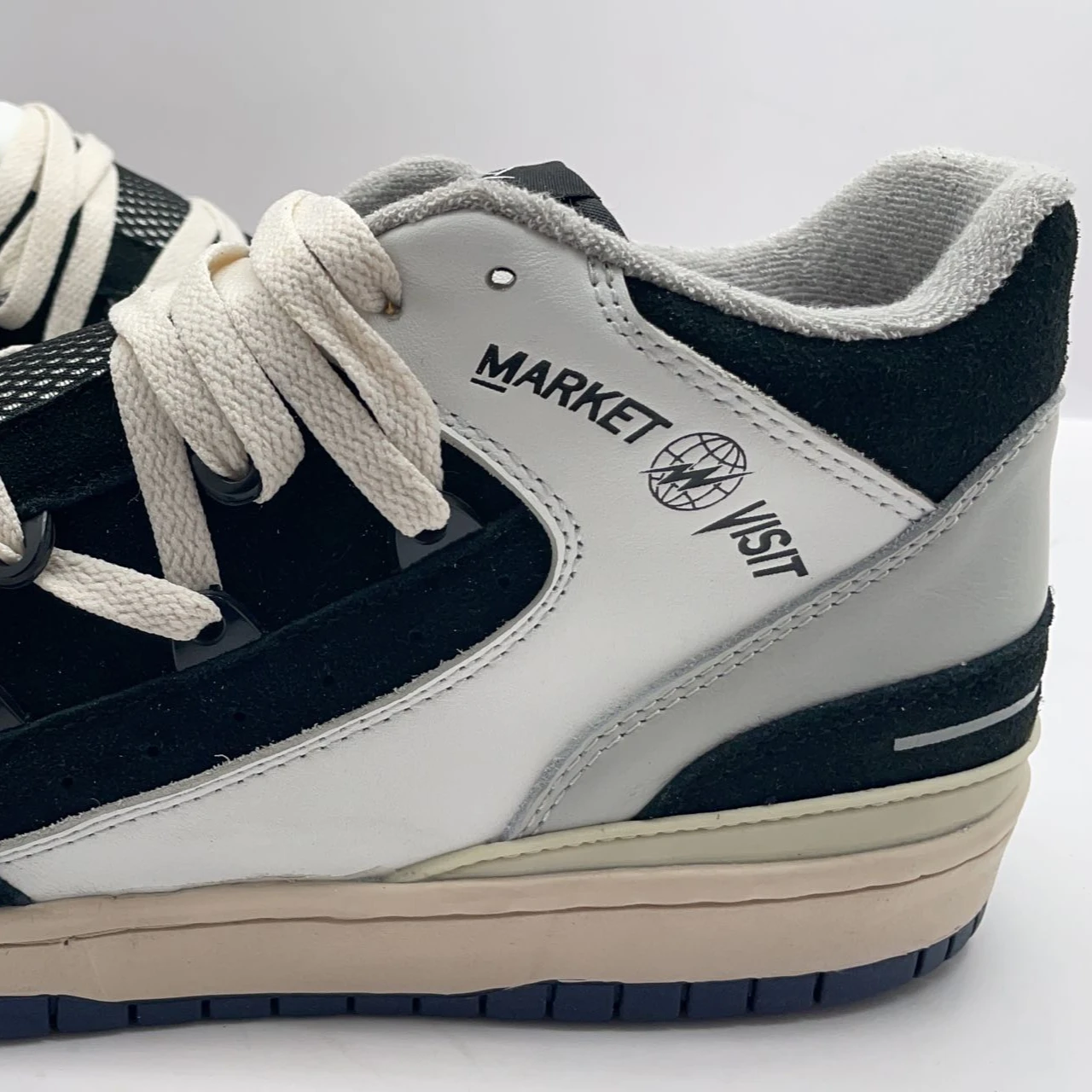 Wholesale Custom Logo Classic 1 Basketball Style Shoes Fashion Men Sneakers Vintage Men Sneakers