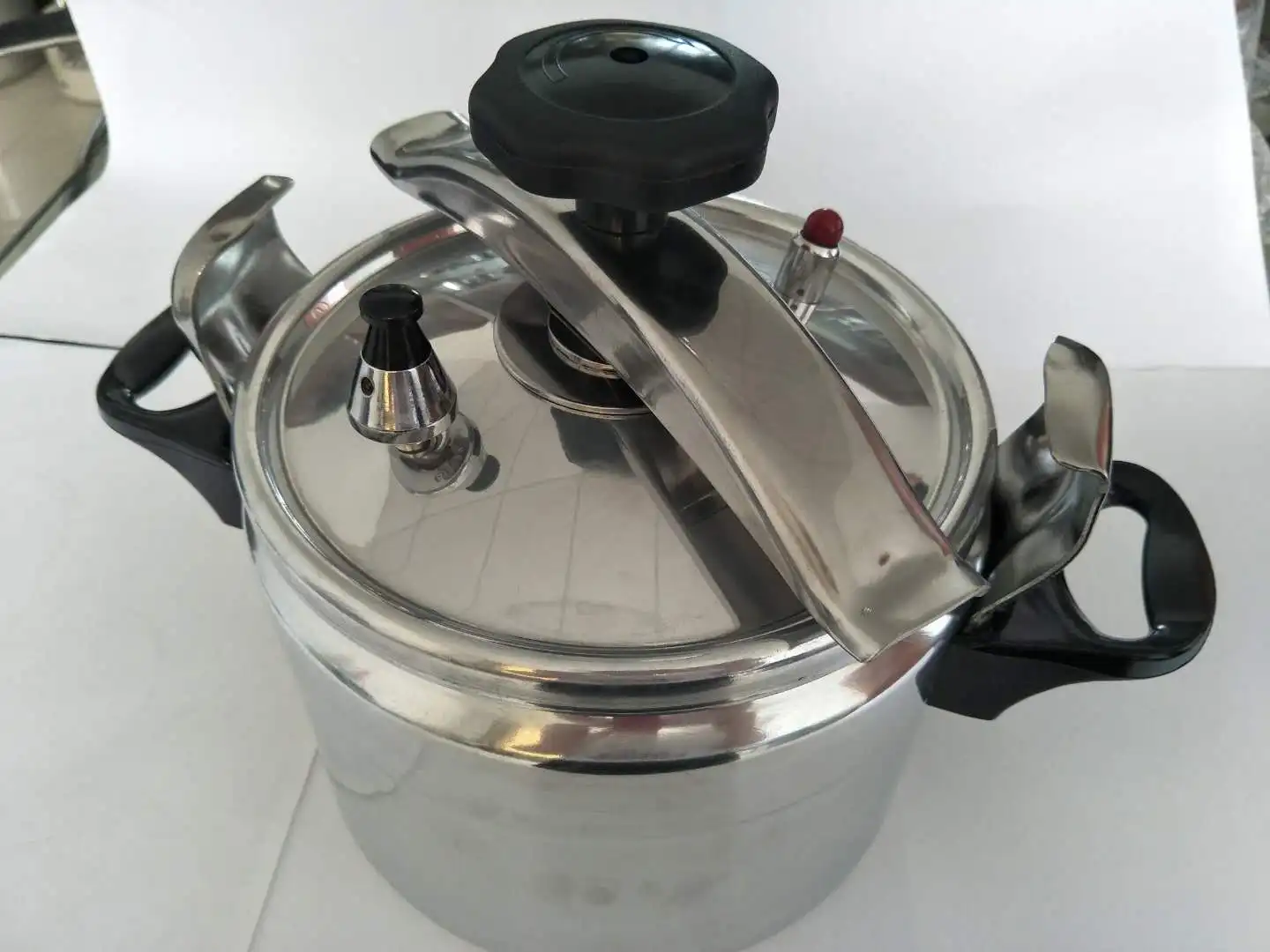 3L Factory OEM Multiple Safety Customized Home Explosion Proof Pressure Cookers