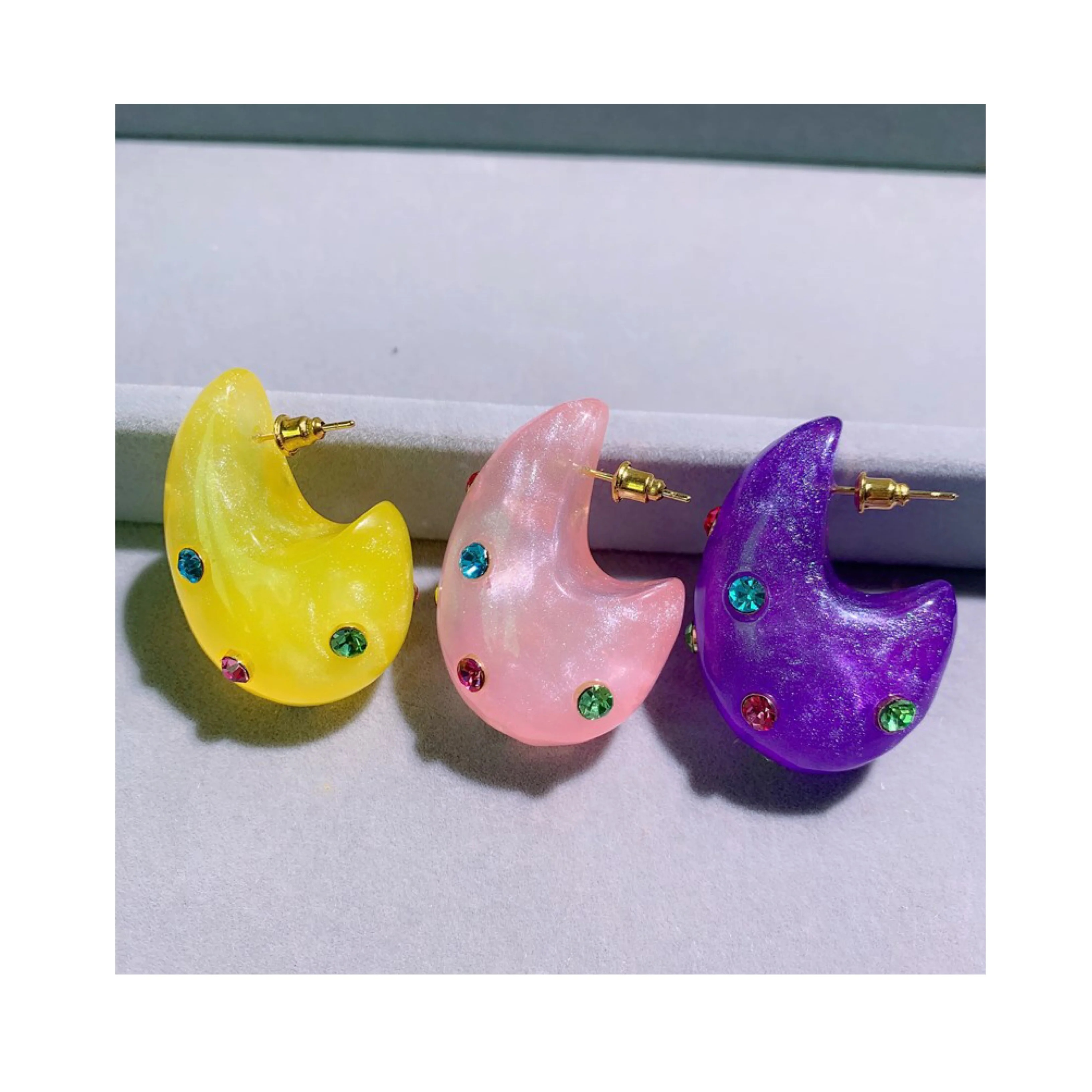 Peichi New fashion Korean Style oval shape rhinestone Resin stud Earrings for women jewelry