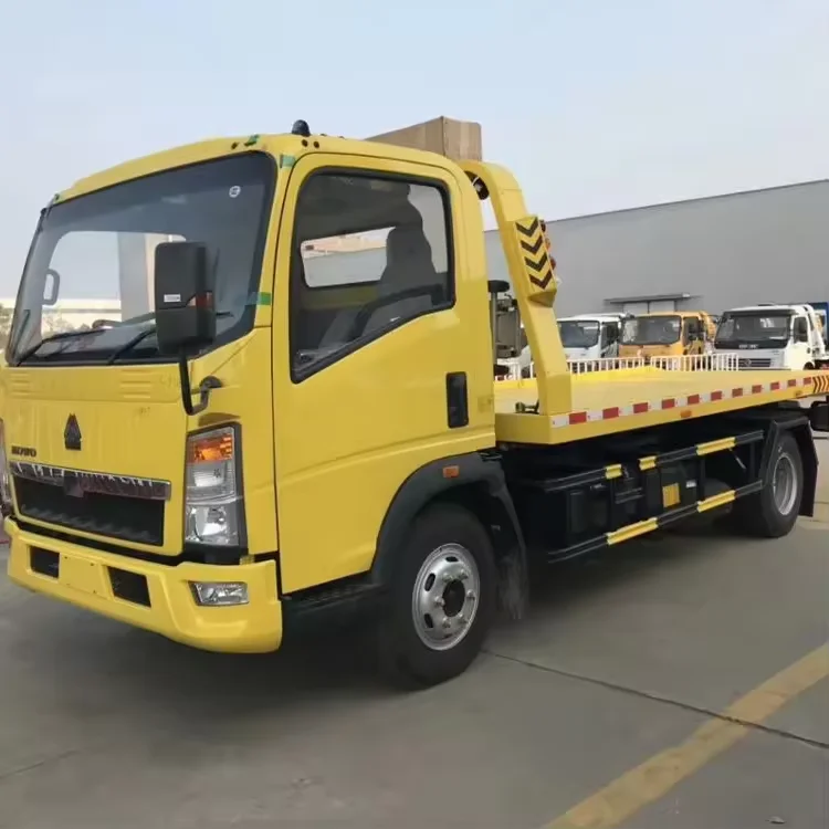 Sinotruk HOWO Brand Flatbed Wrecker Towing Truck 4x2 Road Rescue tow trucks wreckers for Sale