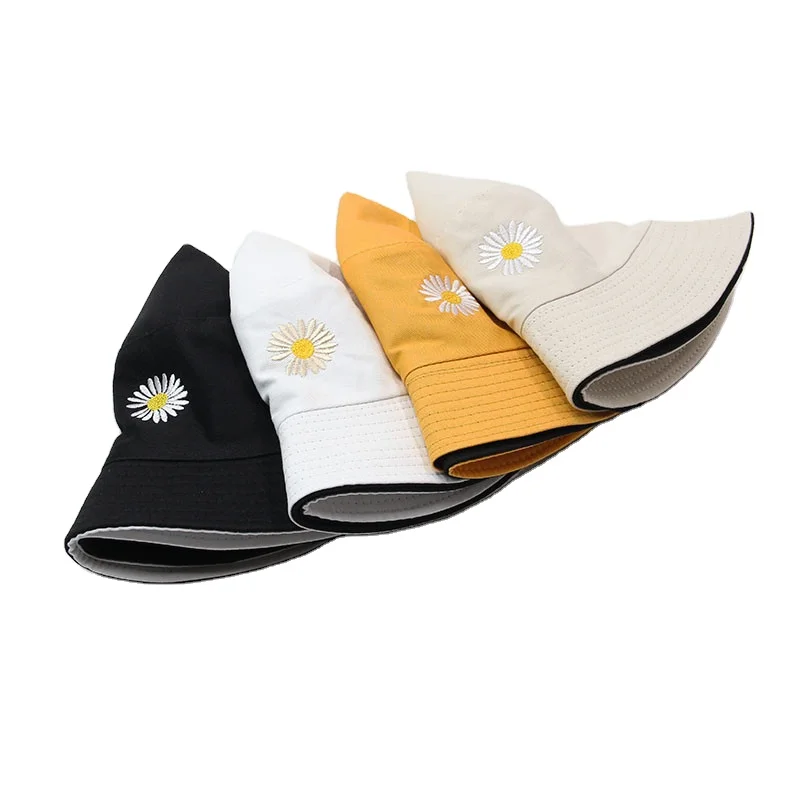 
2020 new design outdoor flag round top wide brim double side small daisy embroidery bucket hat leisure sun shade basin hat 