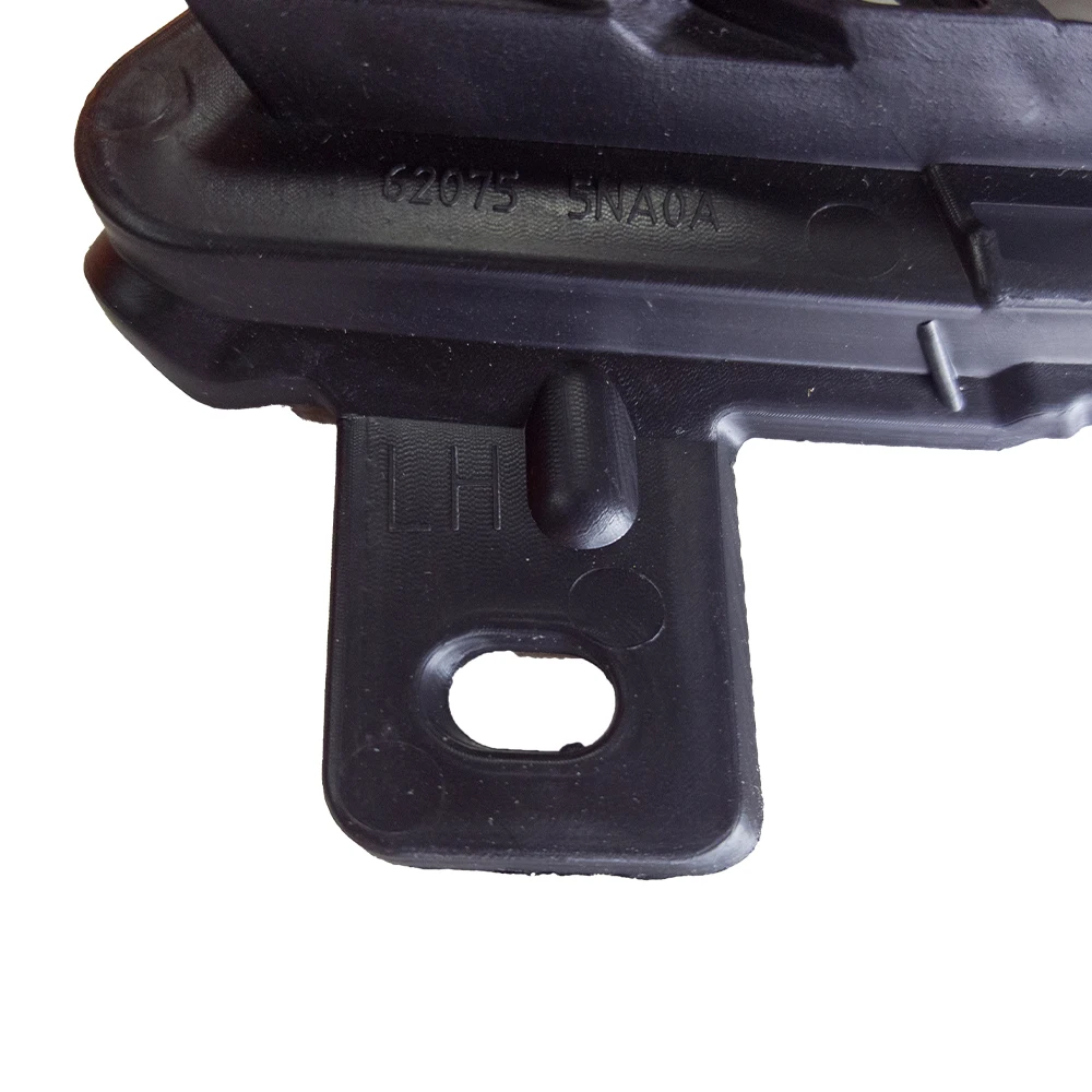 QX Class 62075-5NA0A Infiniti QX50 Q50 Plastic Front Bumper Fog Light Cover With LED For Infiniti QX50 Front Bumper Covers