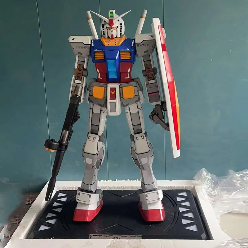 2024 Hot Sale Home Decor Life-Size Fiberglass Gundam RX78 Robot Sculpture for Sale