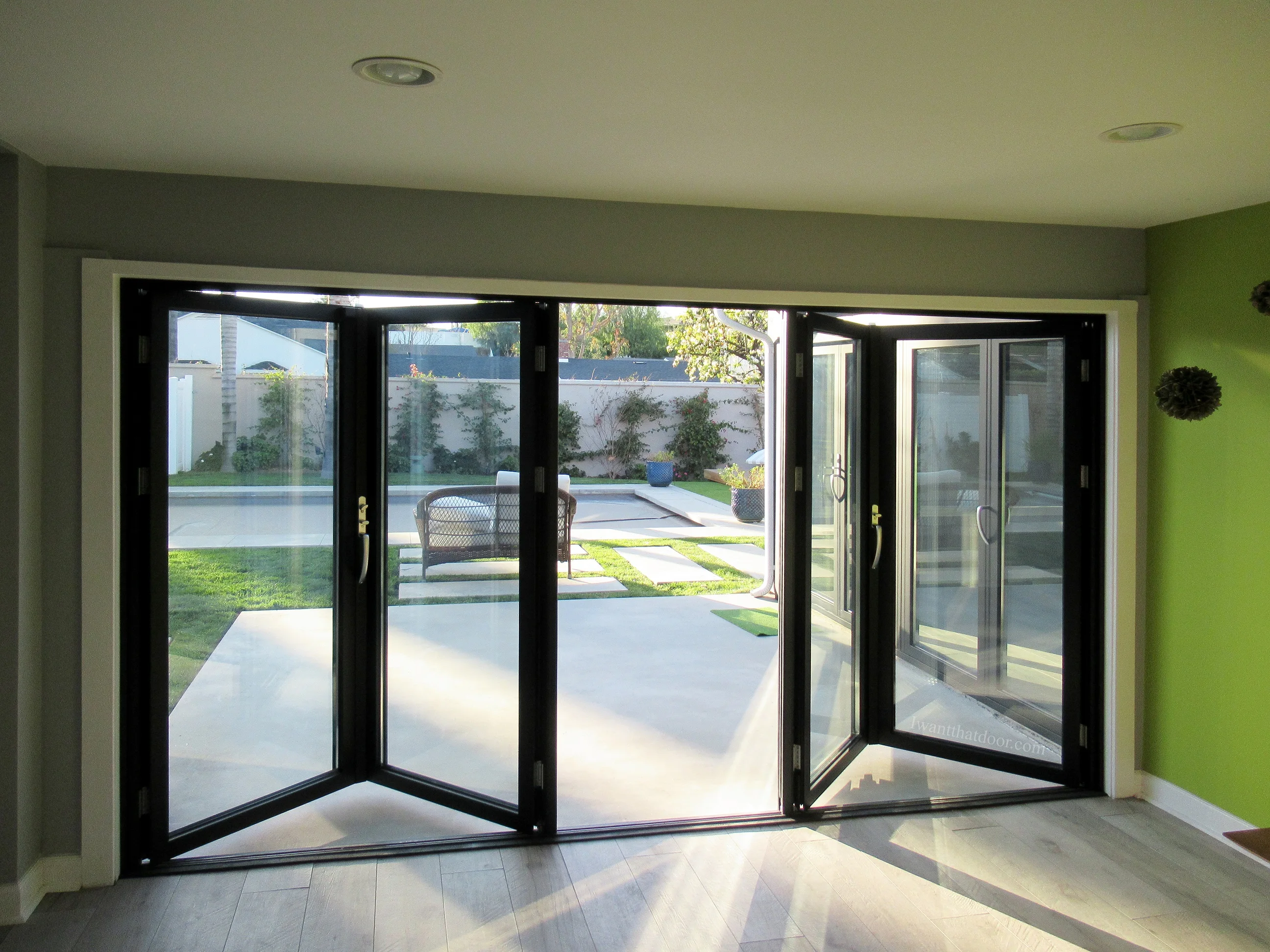 6 panels bifold and folding sliding interior and exterior doors