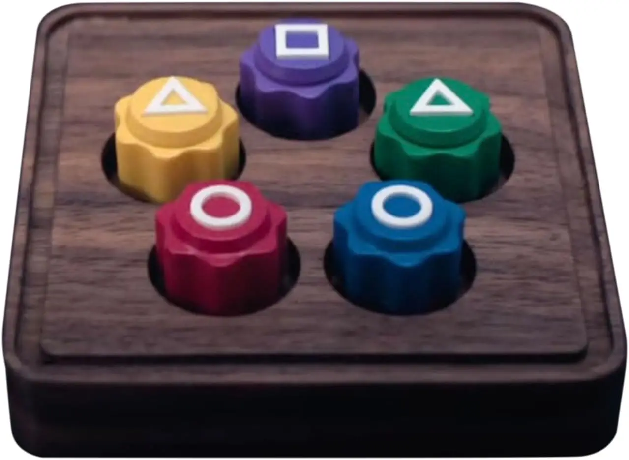 Korean Folk Game Set (Korean Traditional Play Game)- Jebi chagi, Gong-gi, Biseokchigi, Paeng-y DDAKJI, Family Travel Games