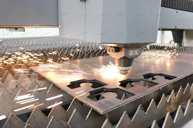  Carbon steel copper metal cnc fiber laser cutting machine with good