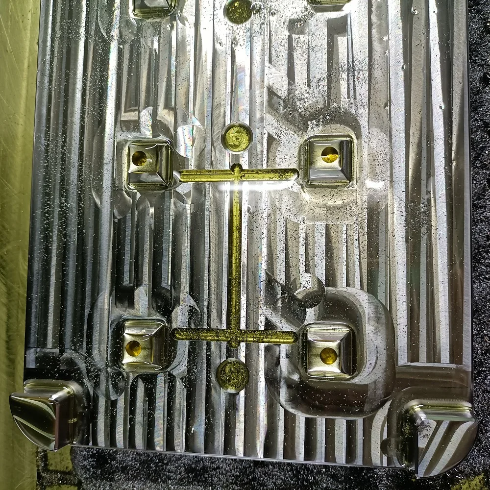 Изготовленные на заказ пластиковые формы для инъекций, oem для игрушек, медицинское авиационное строительство, спортивные товары, электроприборы