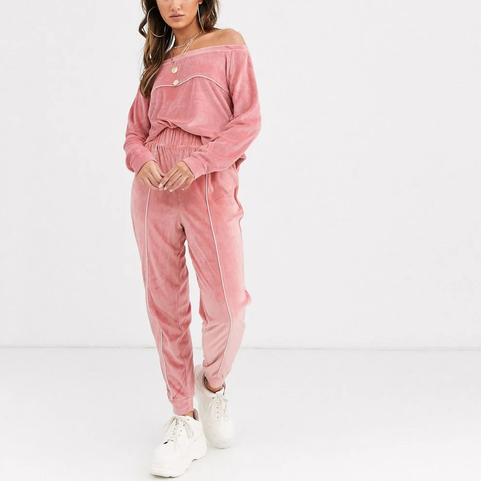 Wholesale Women Velour  Lounge Off Shoulder Cropped Sweatshirt Jogger Pants Two Piece Set Tracksuit