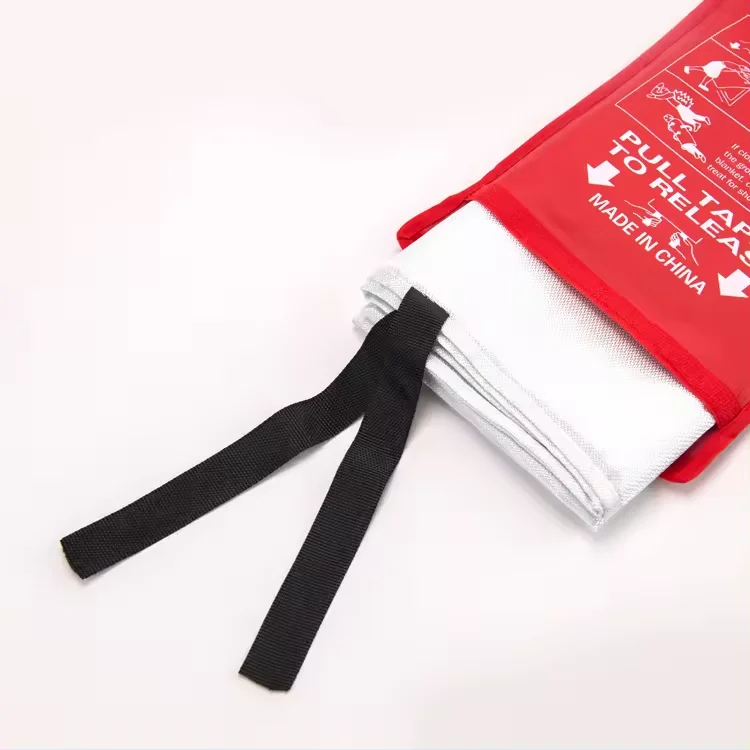 OEM Free Sample fire blanket different size 100% fibreglass fire blanket for car and kitchen use