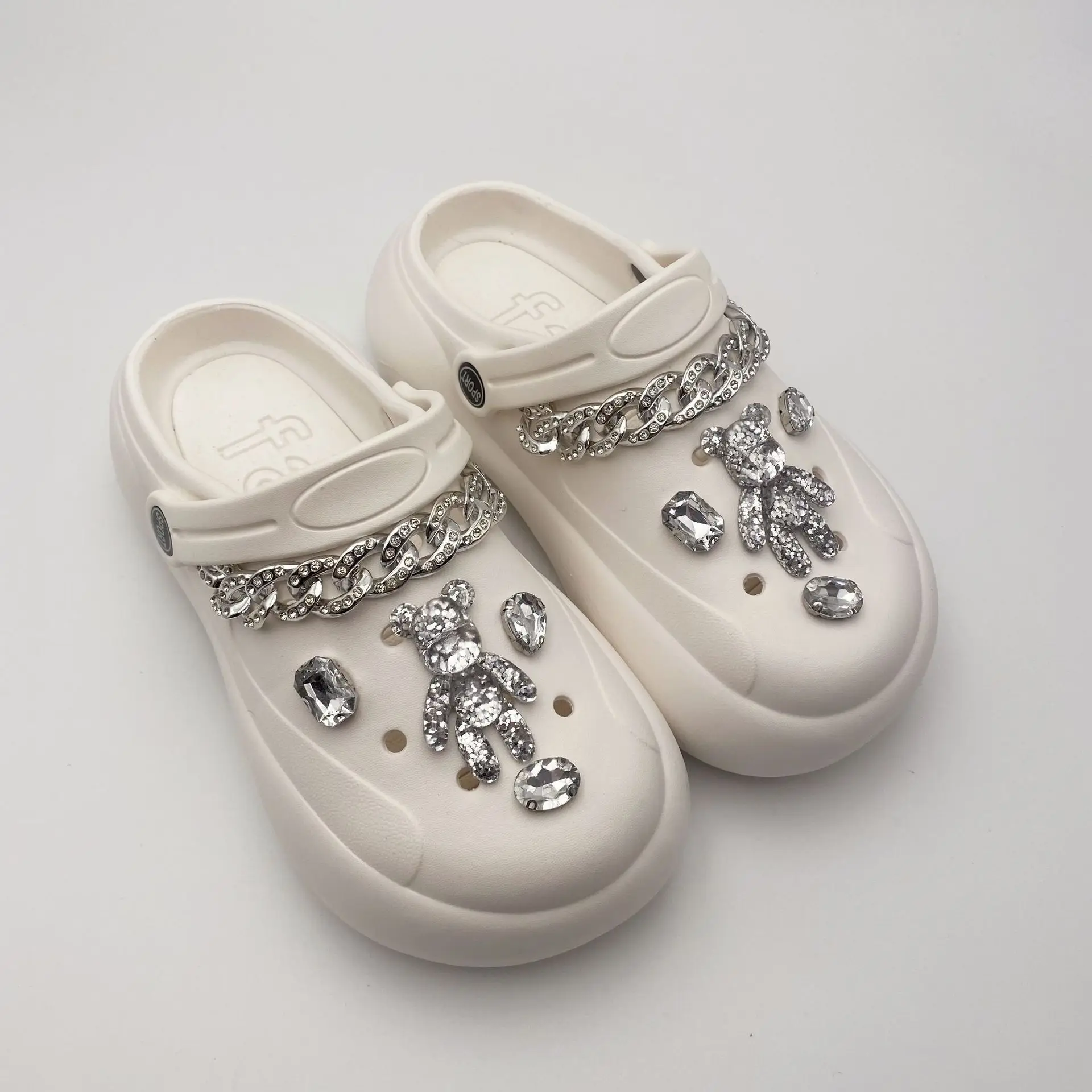 Factory Direct Sales 2024 New Fashion Personalized Hole Shoes DIY Accessories Detachable Set