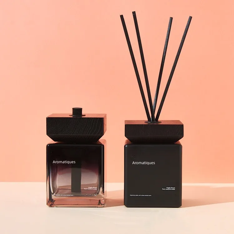Luxurious and Unique Glass Bottle 100ML 150ML Black Square Home Aromatherapy Reed Diffuser Bottle
